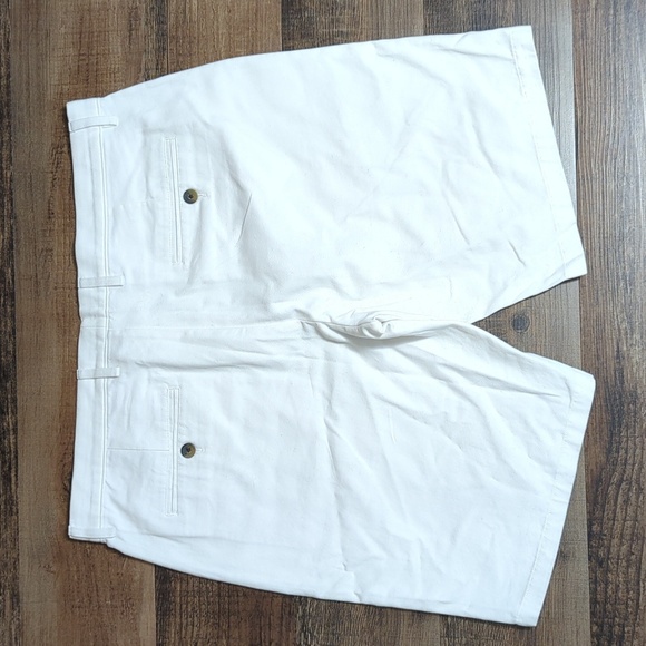 NWT Slate & Stone Tab Closure Shorts size 36x10" in Brilliant White - Picture 2 of 7